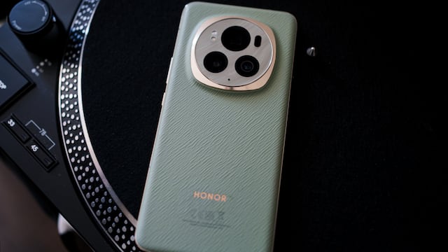 HONOR lanza en México los innovadores dispositivos HONOR Magic6 Pro y HONOR Magic V2