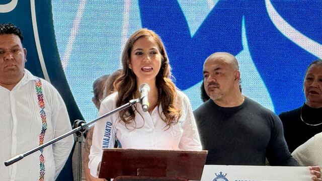 Libia Dennise García Muñoz Ledo