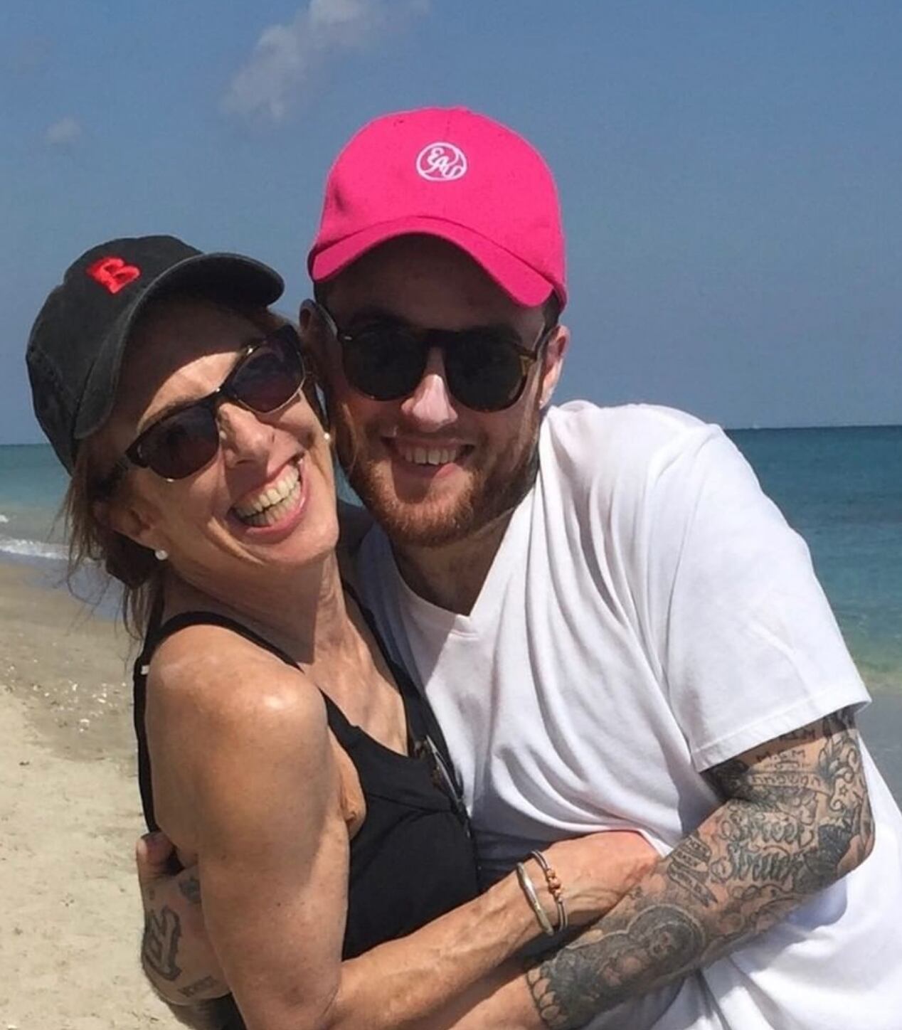 Mac Miller y su madre Karen Meyes