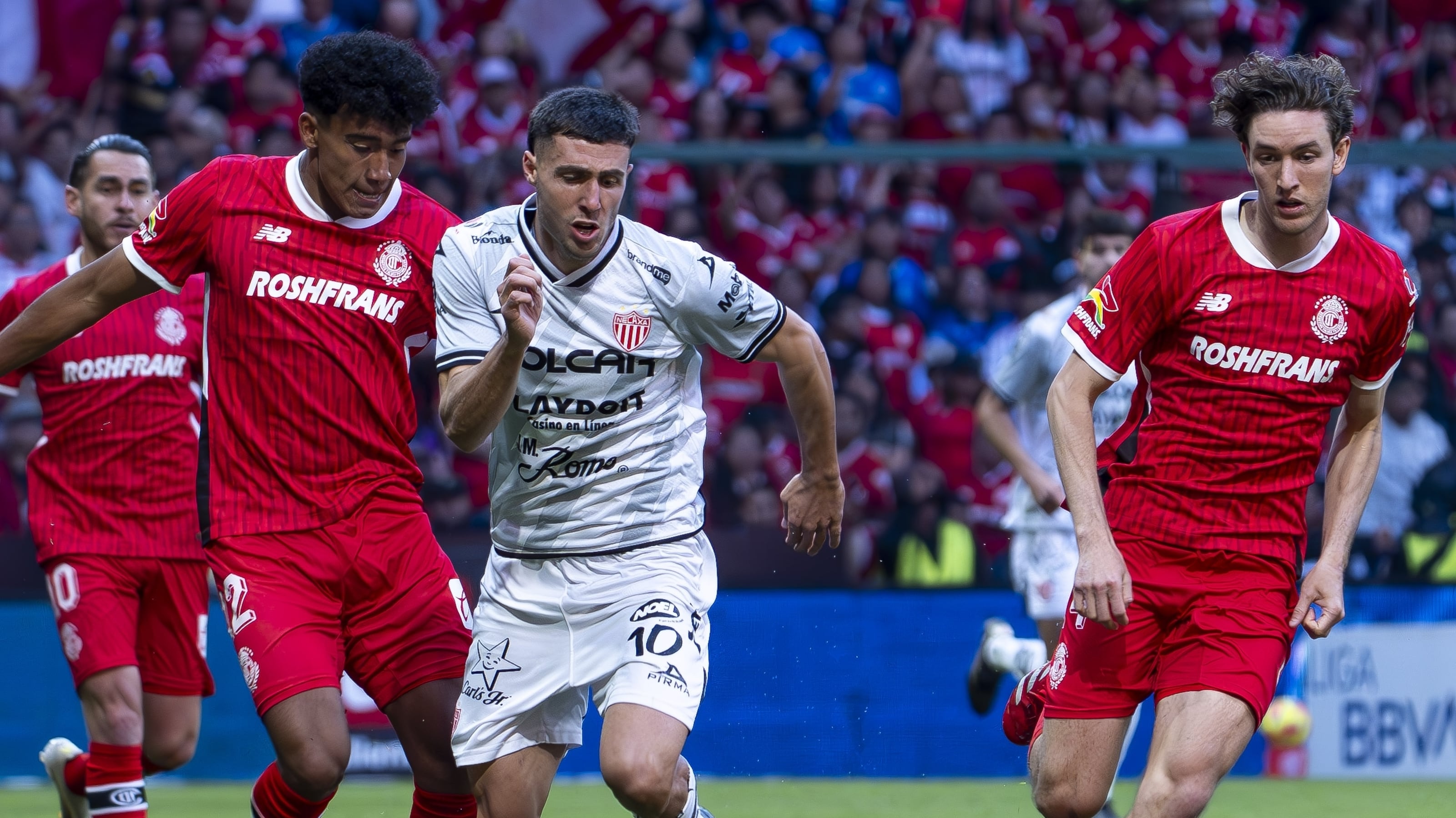 José Paradela en el Toluca vs Necaxa.