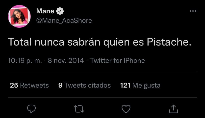 Tuit, Manelyk González
