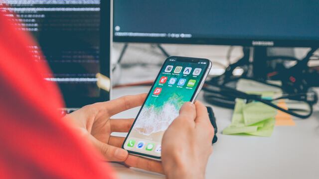 Conoce cuántos días debes trabajar su quieres comprar el iPhone 14, nuevo lanzamiento de Apple.