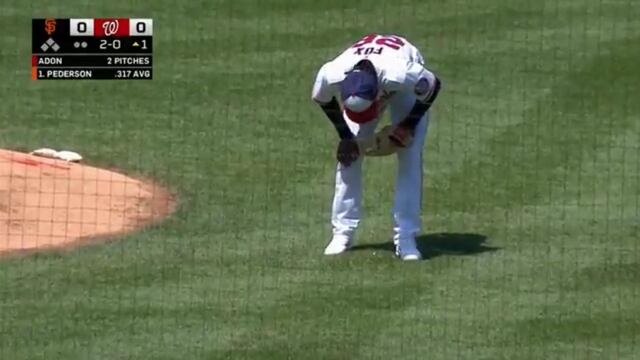 Lucuis Fox, jugador de los Washington Nationals, vomitó en pleno partido.