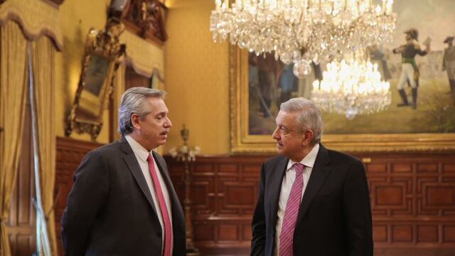 El presidente AMLO y Alberto Fernández en Palacio Nacional.