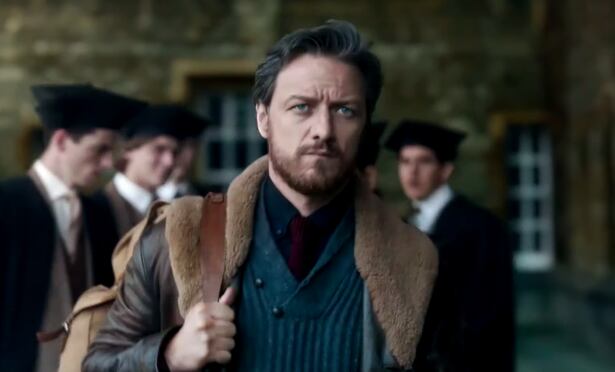 James McAvoy como Lord Asriel