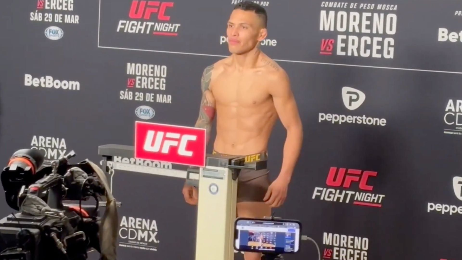 Lazy Boy ya perdió su primera pelea en UFC México; no le pudo ganar a la báscula