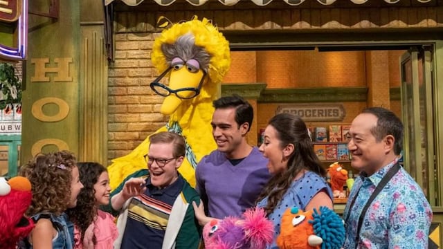 Familia homoparental en Plaza Sésamo