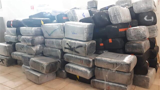 El peso del enervante dio un poco más de 4 y media toneladas, en aproximadamente 420 paquetes.