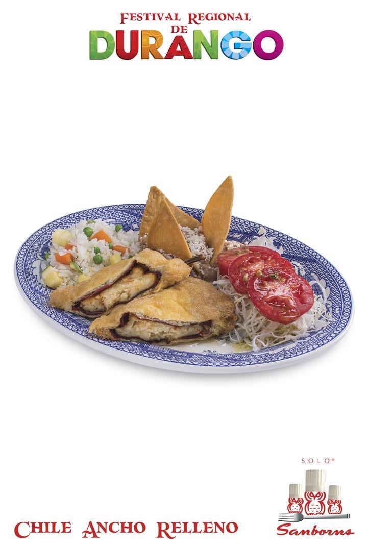 La receta de chile de ancho relleno de Sanborns es una de las más deliciosas.