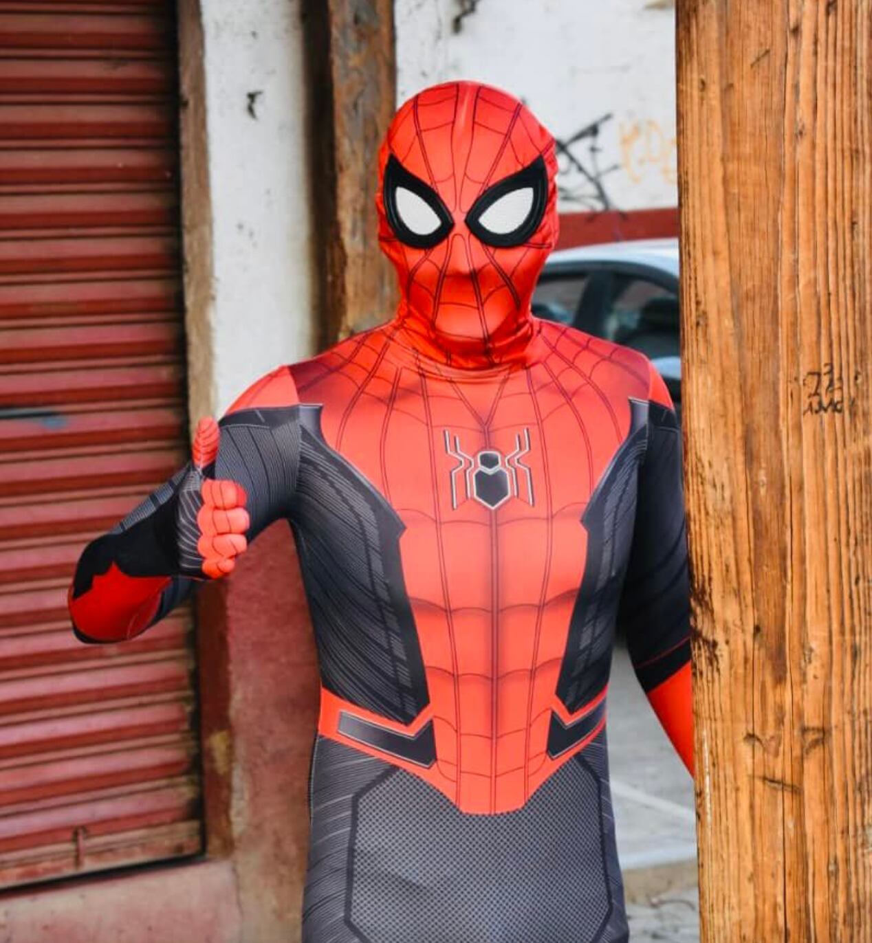 Arturo Estrada Barriga como Spider-Man