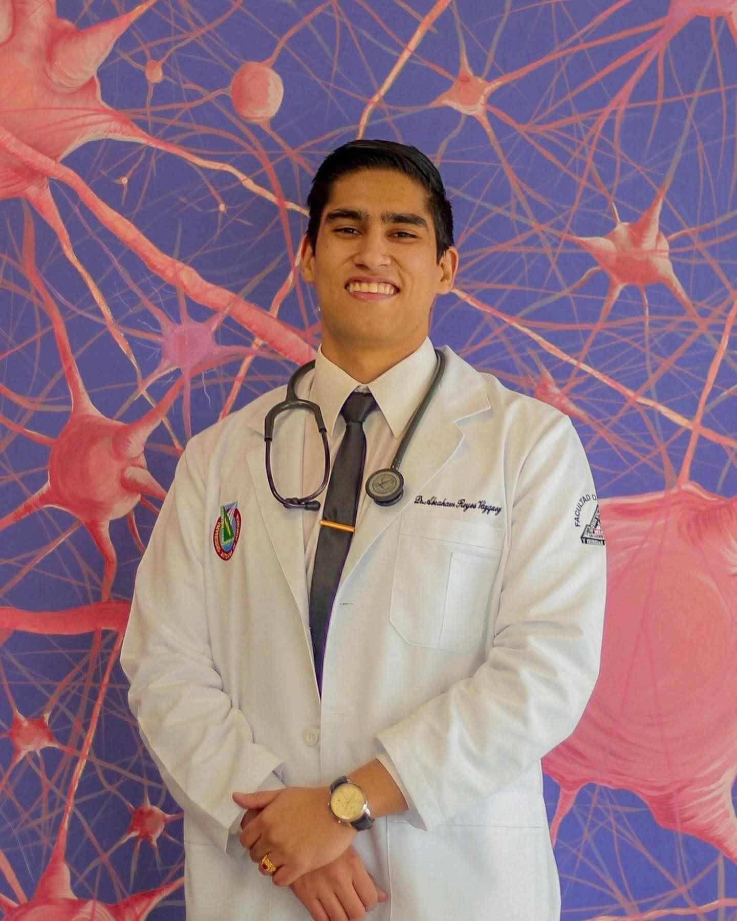 Abraham Reyes Vázquez, médico residente de la UMAE 25 en Monterrey