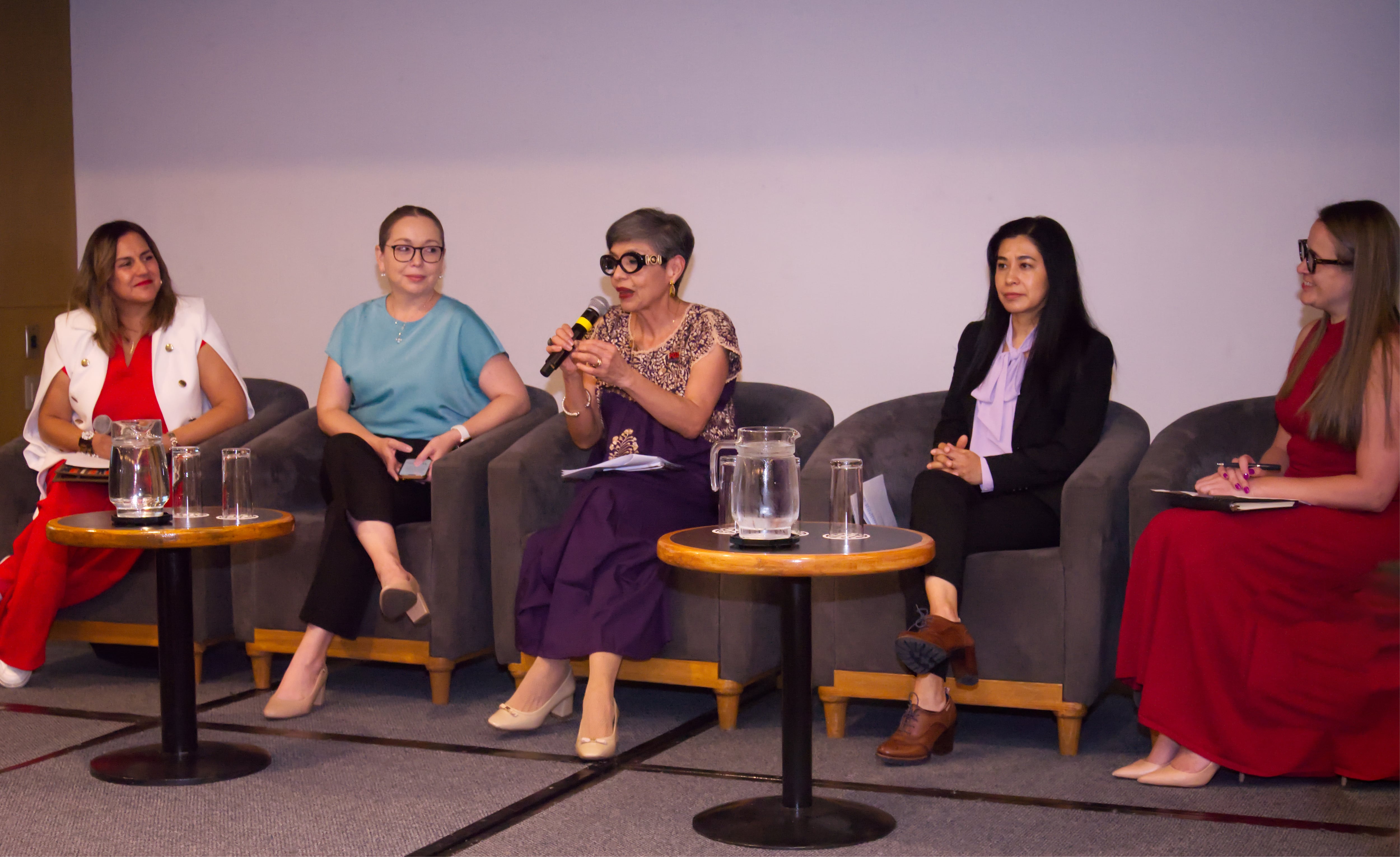 Expertas urgen igualdad de género en energía y cambio climático