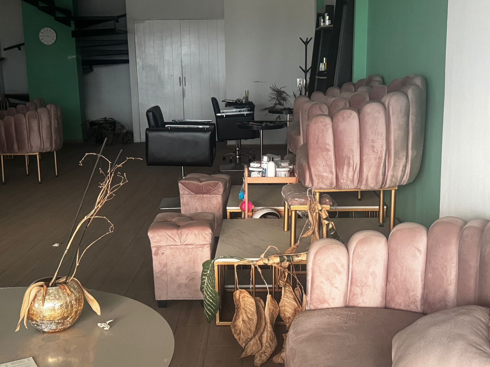 Retiran sellos y remodelan salón donde fue asesinada Valeria Márquez