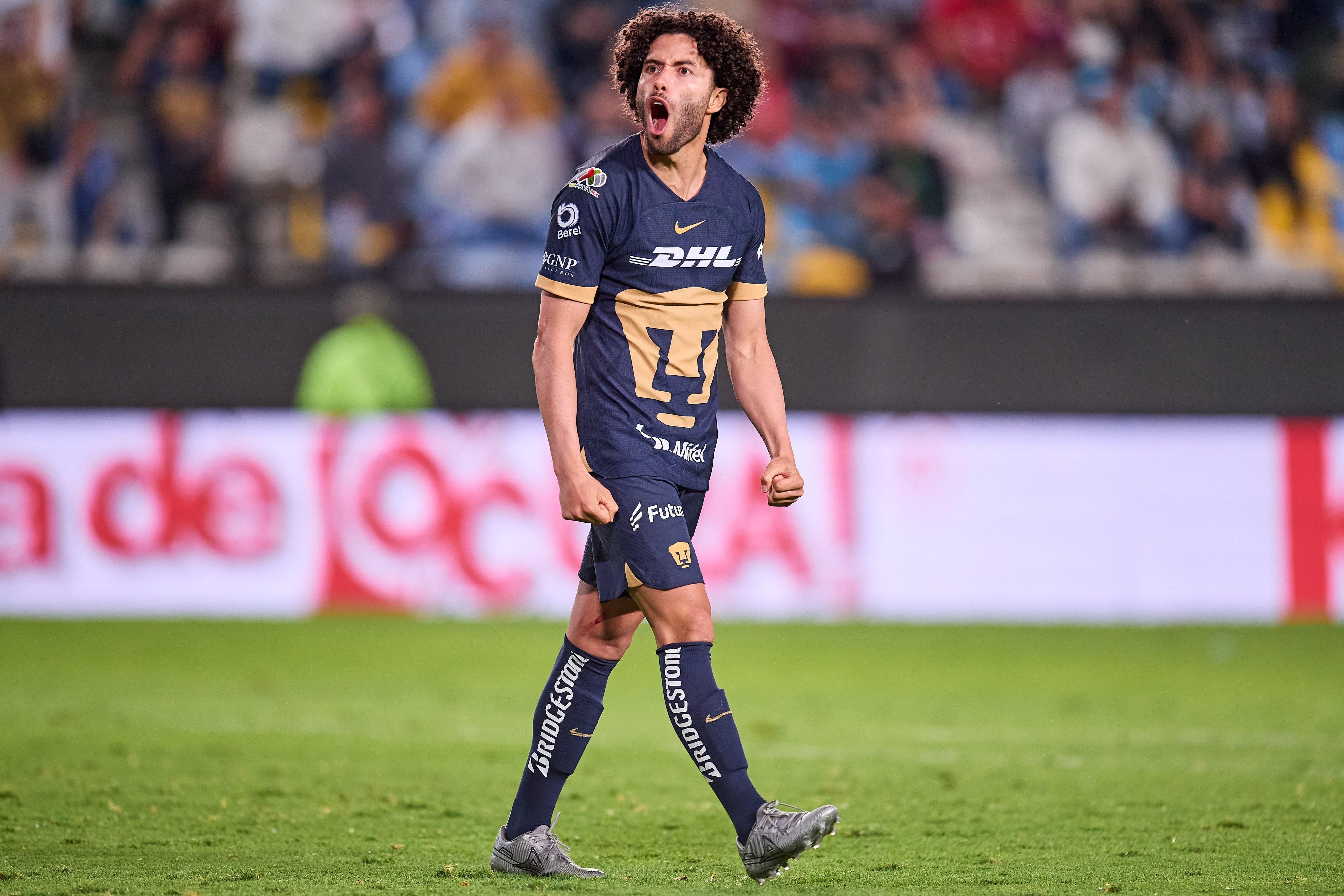 Chino Huerta con Pumas
