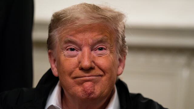 Toman medidas para proteger a Trump del coronavirus.