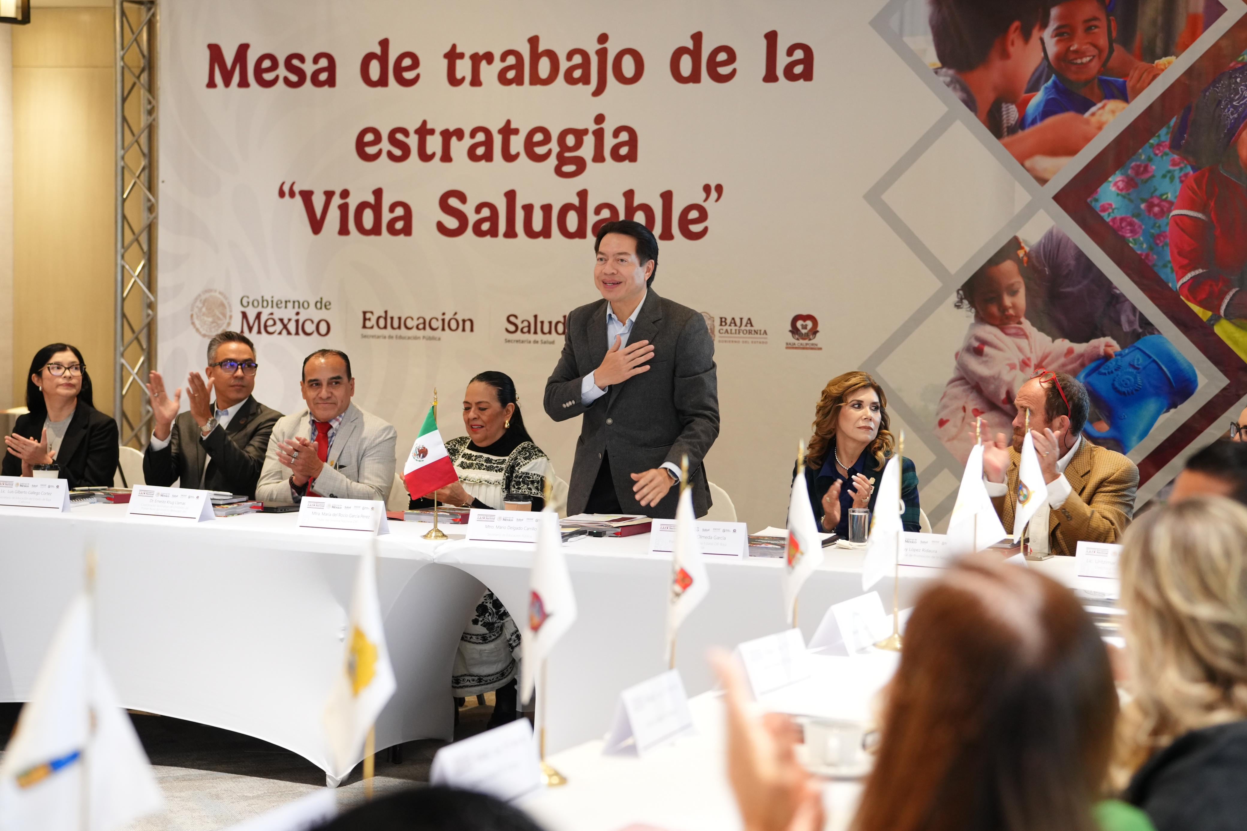 Mario Delgado comparte Estrategia Nacional Vida Saludable