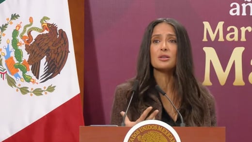 Peras al olmo y seguridad a Salma Hayek