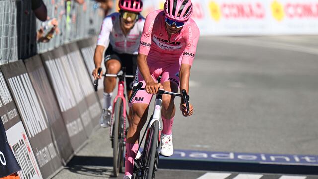 Así fue la brutal remontada de Isaac del Toro sobre Richard Carapaz que le podría dar el título en el Giro de Italia 2025.