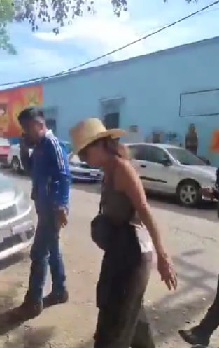 Guía de turistas extorsiona a visitantes para recuperar su equipaje en Oaxaca