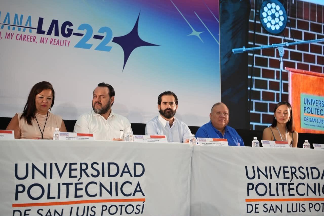 Luisito Comunica comparte experiencias de emprendimiento en la UPSLP.