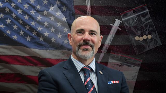 Terry Cole confirma colaboración de la DEA con México.