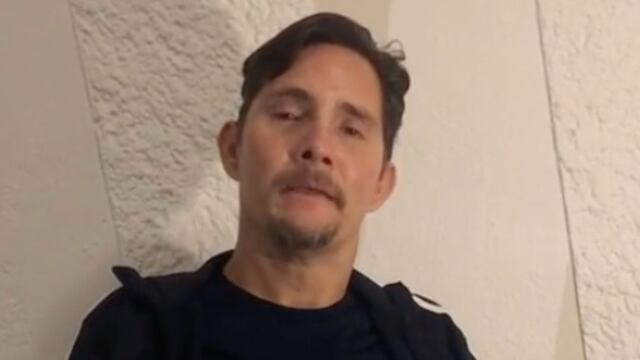 Roberto González, ex bailarín de Thalía