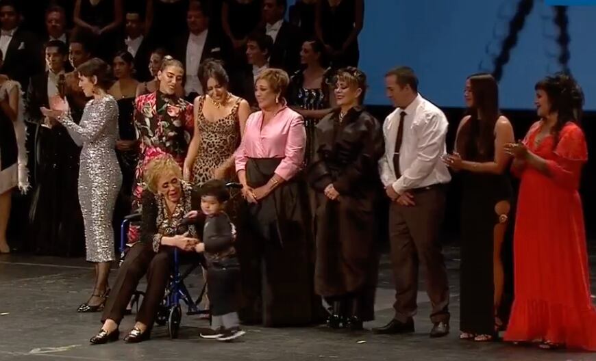 Silvia Pinal y su familia