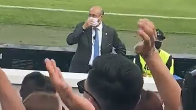 Comisario casó a aficionado de Rayados.