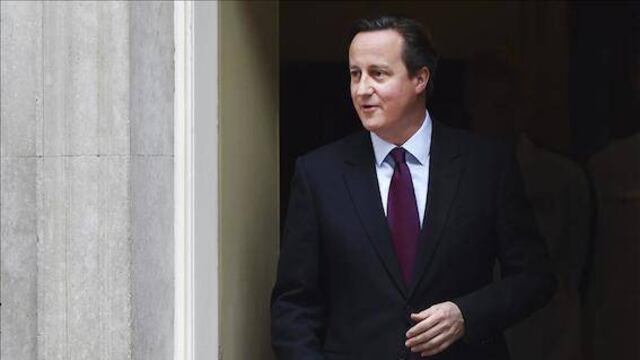 La moción expone la necesidad de tomar medidas militares contra el EI.