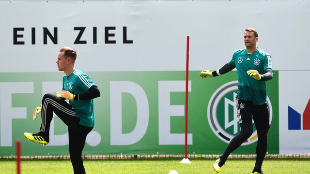Neuer y Ter Stegen mantienen una disputa por la portería alemana