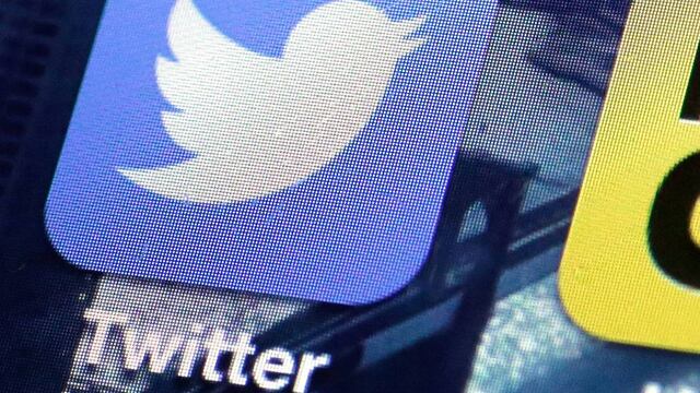 Twitter sí mostrará algunos tuits por popularidad, pero sólo si así lo deseamos