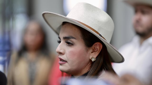 Grecia Quiroz revela retrato de Carlos Manzo