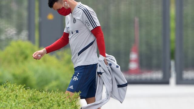 Ivan Perisic con cubrebocas.