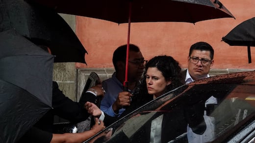 Luisa María Alcalde, la guardiana de Morena