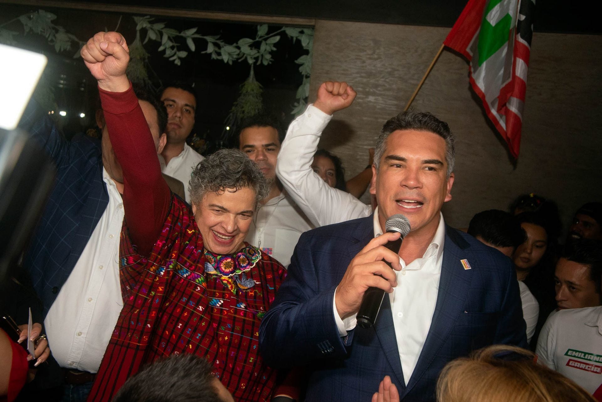 Beatriz Paredes, Alejandro Moreno