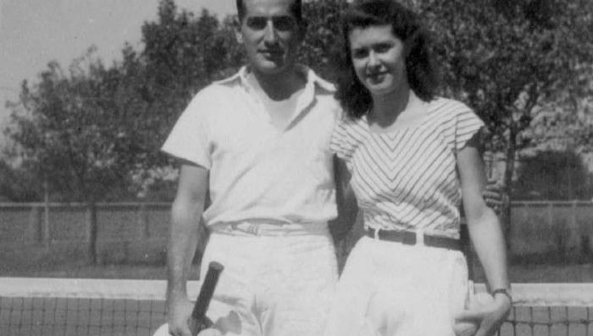 Héctor Germán Oesterheld y su esposa