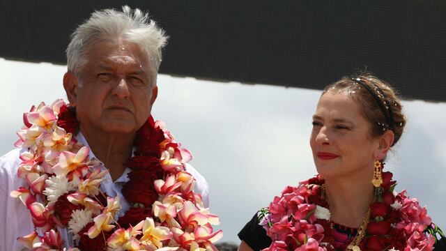 beatriz gutiérrez y AMLO