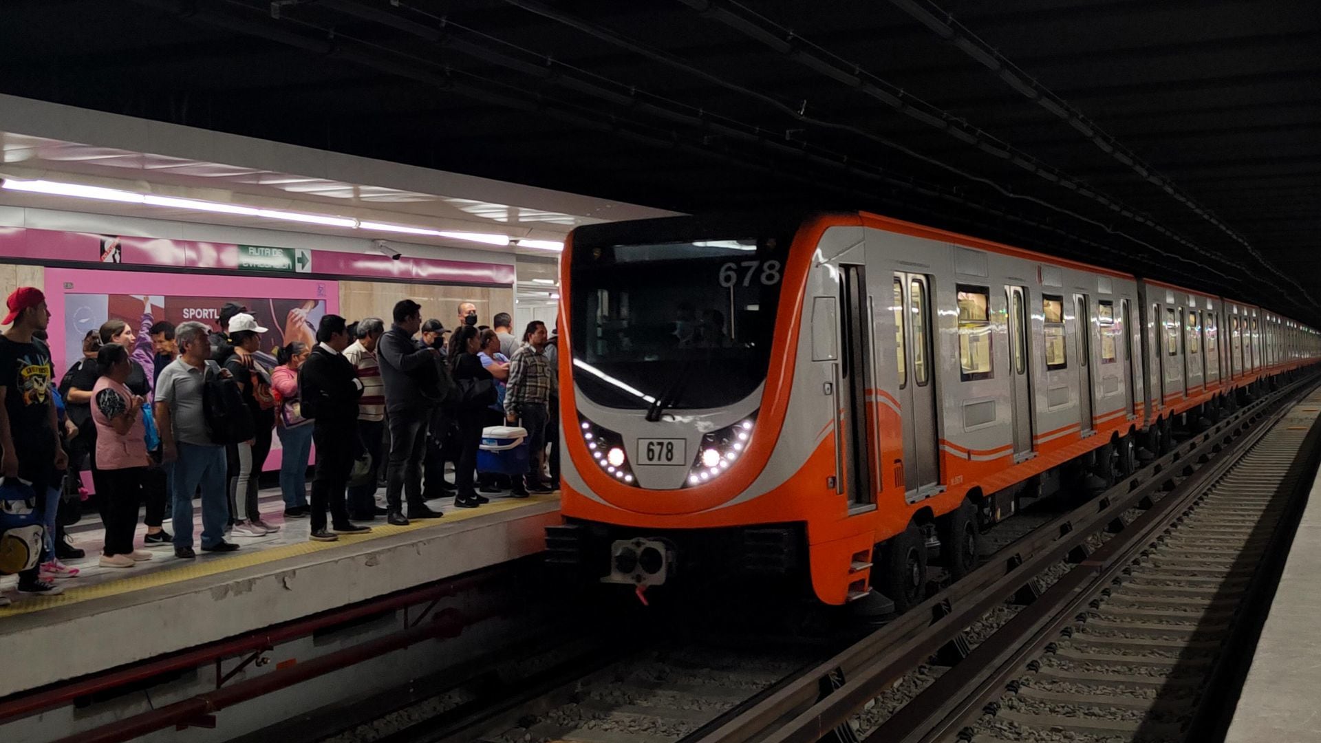 China subraya su papel en la reconstrucción de la Línea 1 del Metro de CDMX