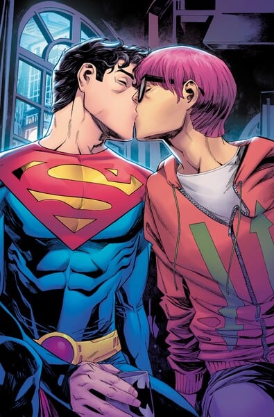 Jon Kent y Jay Nakamura por John Timms
