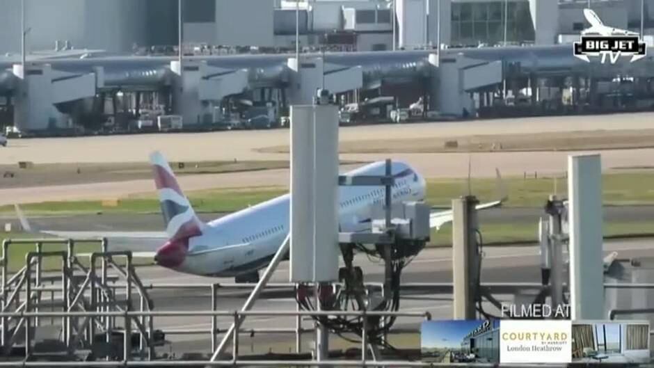 Avión aborta aterrizaje en Londres debido a los fuertes vientos