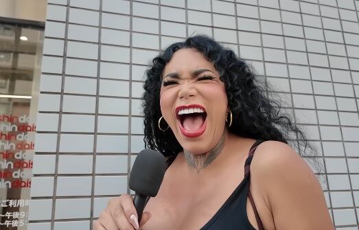 Paolita Suárez en Shibuya, Tokio.
