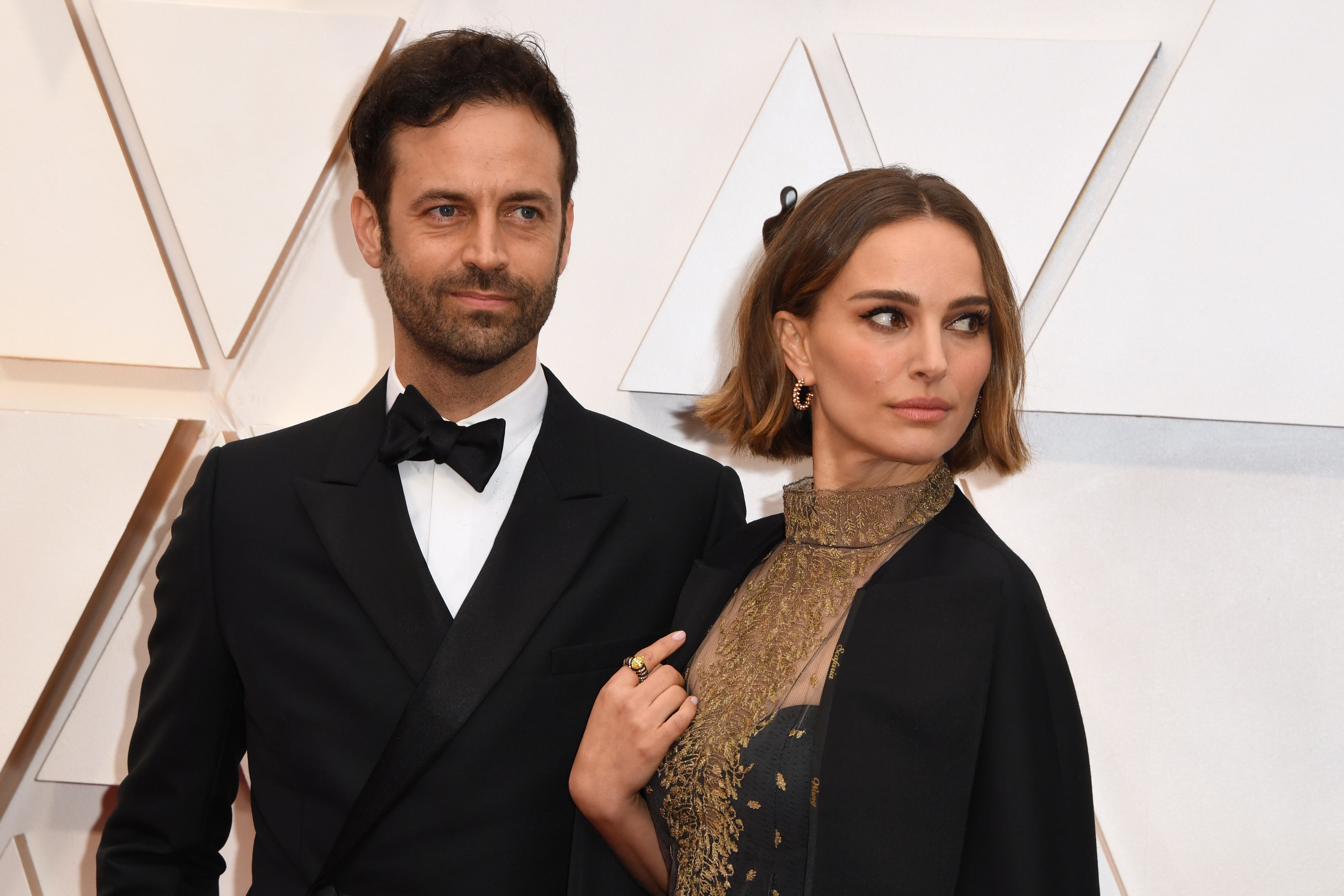Natalie Portman utilizó una capa con los nombres bordados de todas las directoras a quienes La Academia no consideró
