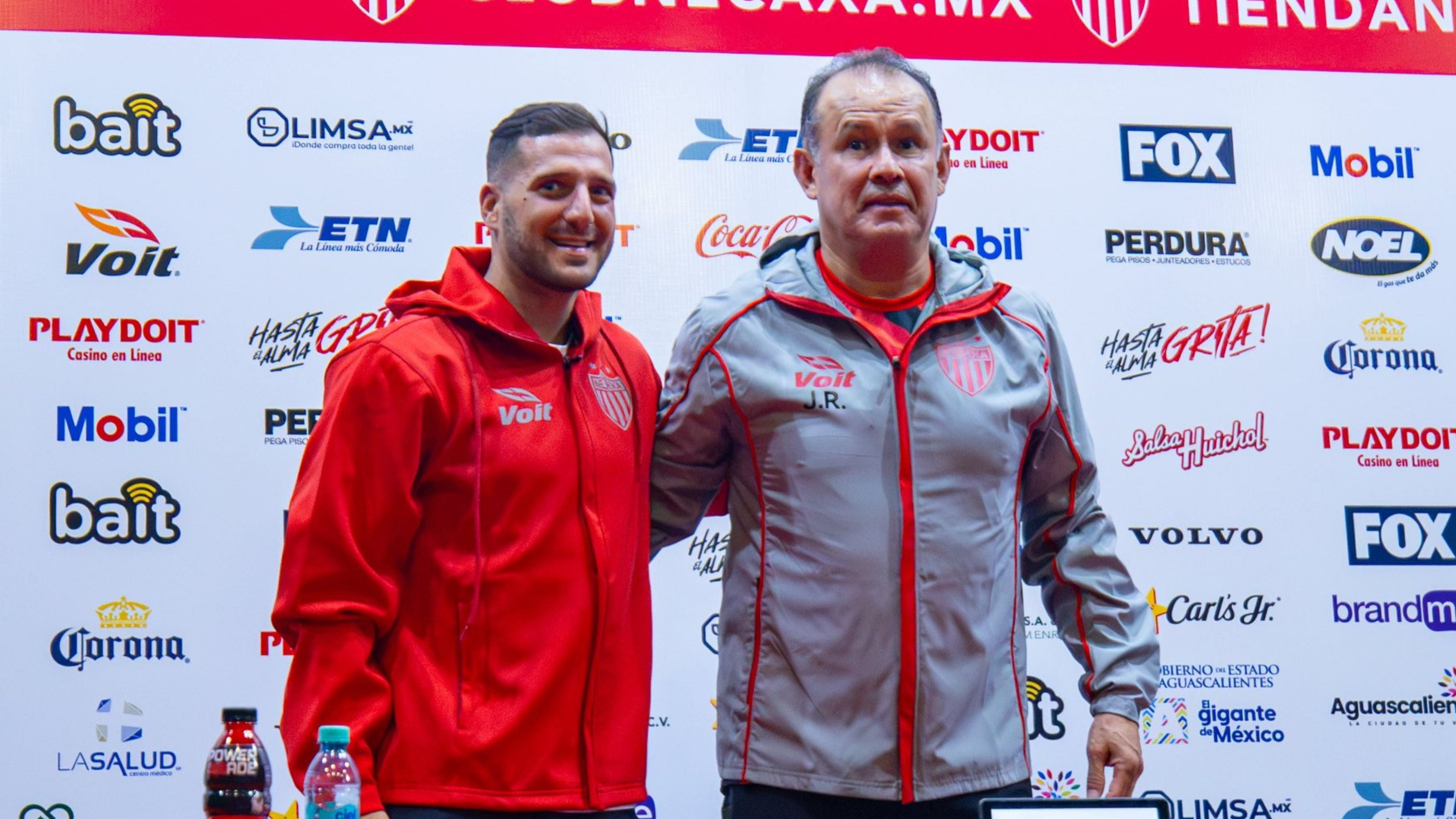 Juan Reynoso es presentado como nuevo entrenador de Necaxa