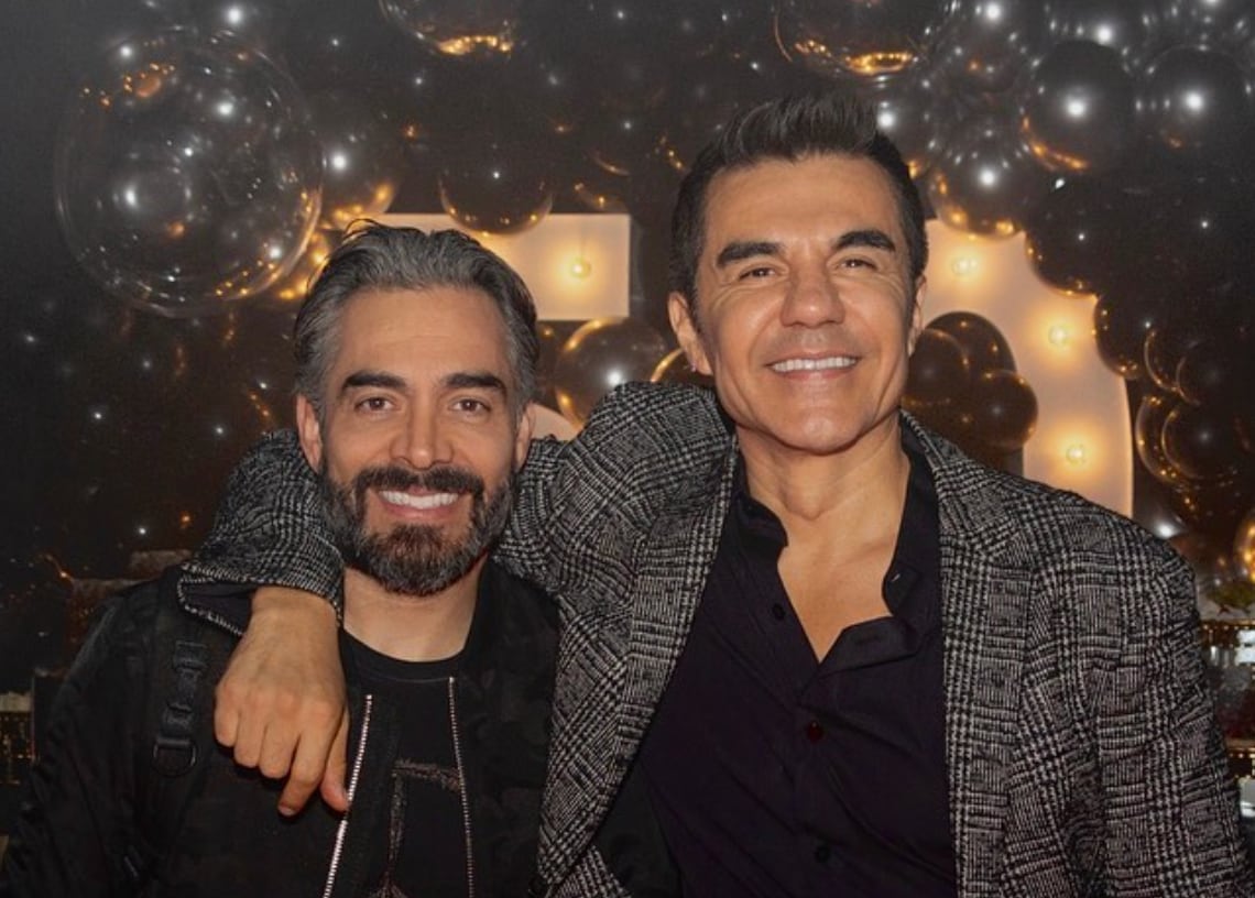 Omar Chaparro y Adrián Uribe