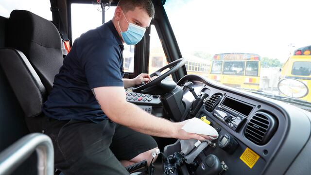 EU. Más de 150 mil muertos.