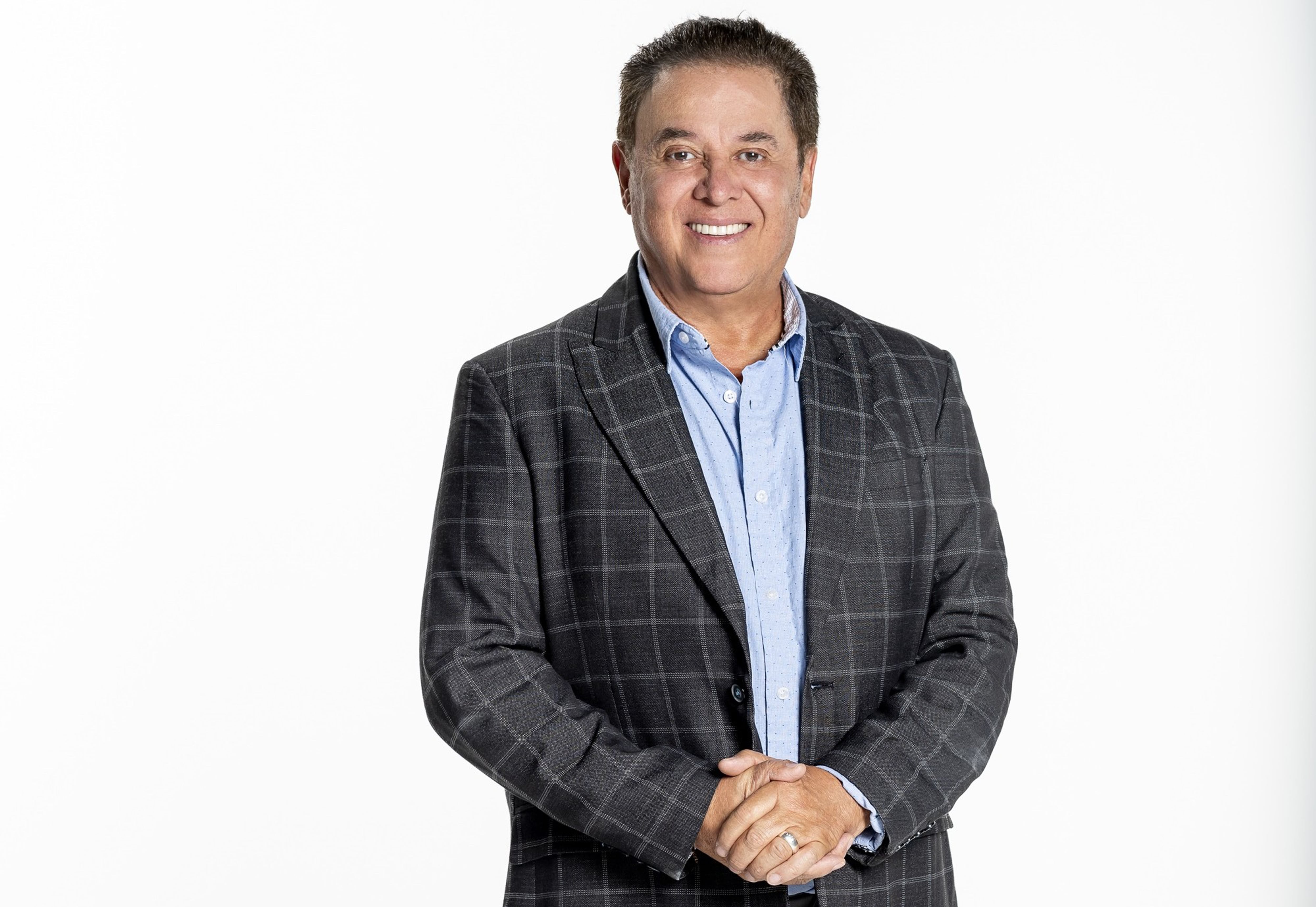 Mario Bezares