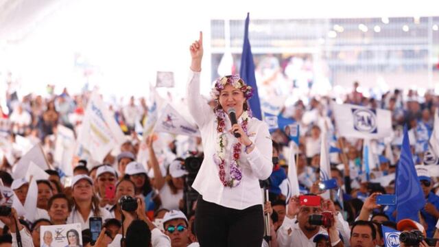 Anuncia la creación de una contraloría social para combatir la corrupción y la impunidad.