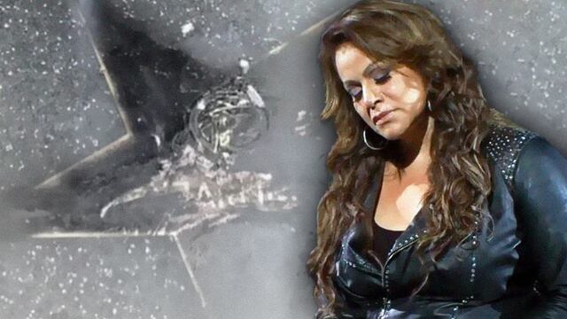 La estrella de Jenni Rivera en el Paseo de la Fama fue cruelmente vandalizada