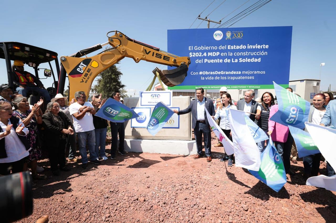 Diego Sinhue Rodríguez abanderó el regreso a clases del ciclo escolar 2023-2024