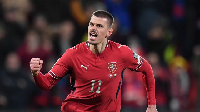 Chequia gana en penales ante Irlanda y buscará su boleto para el Mundial 2026.